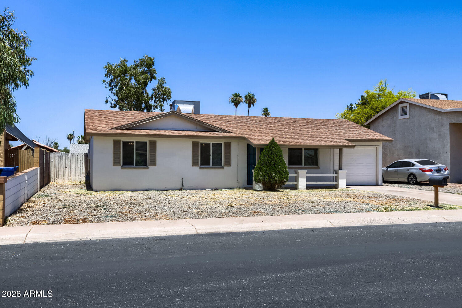 4526 E BURGESS Lane