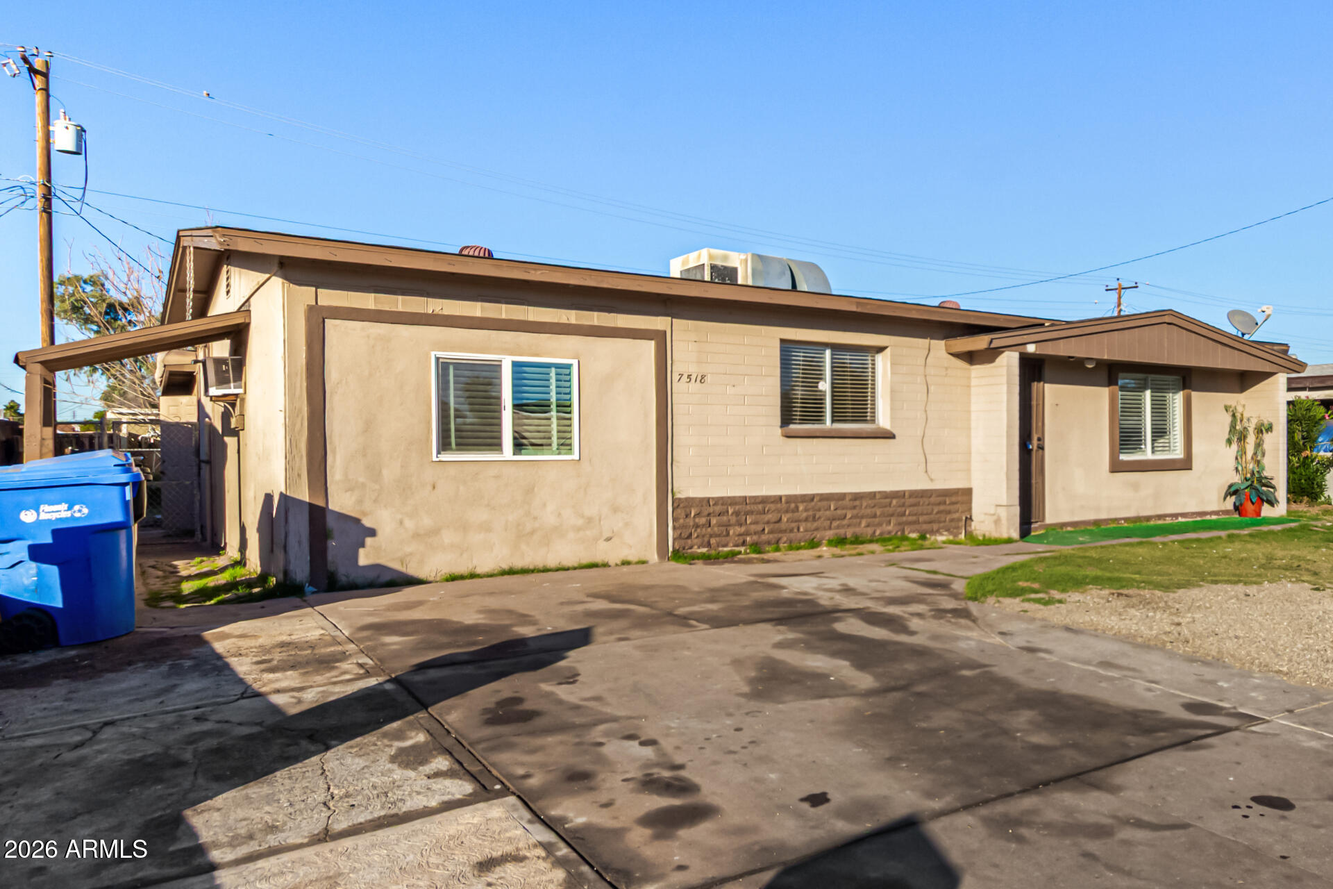 7518 W WHITTON Avenue