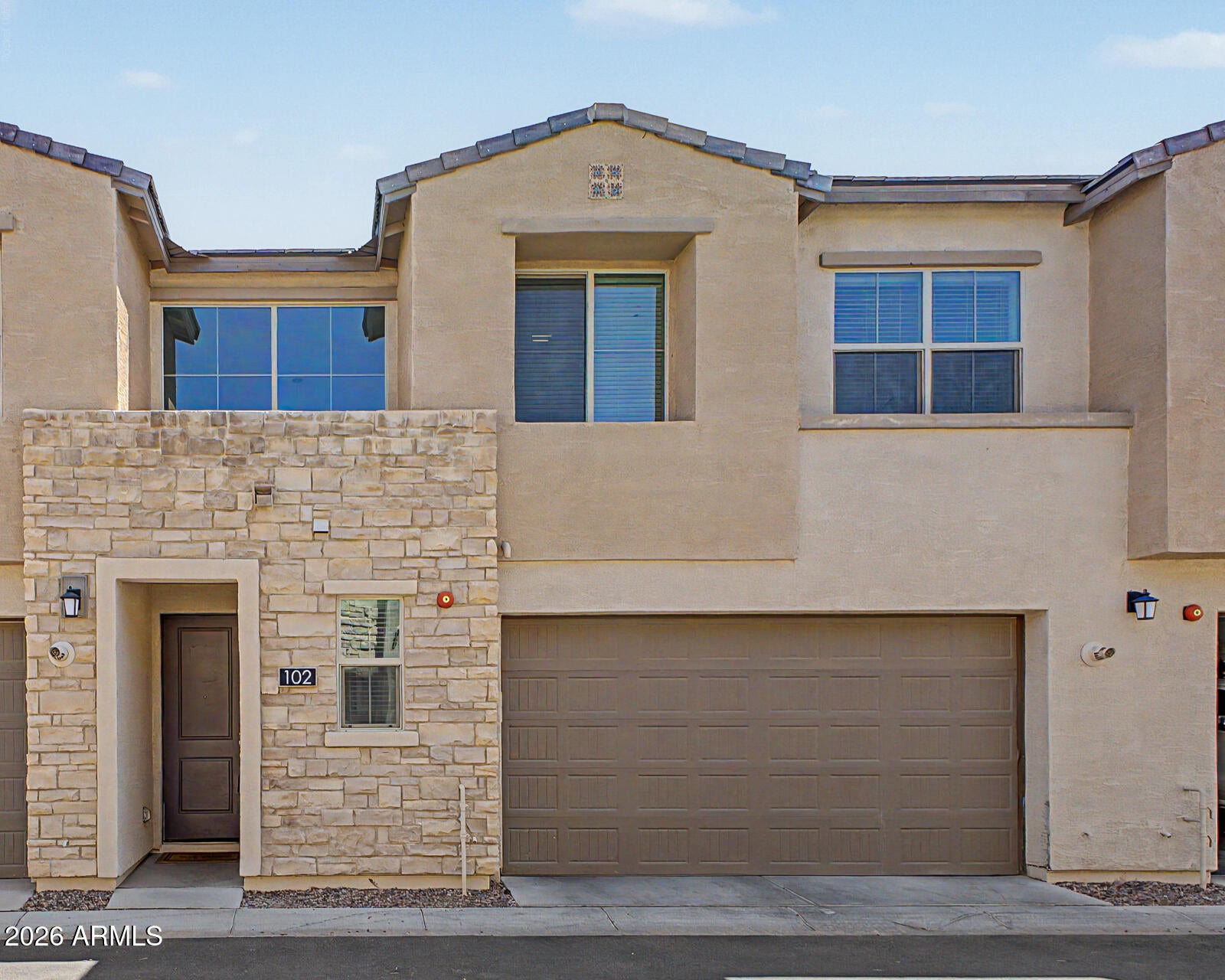 753 E ROJO Way 102
