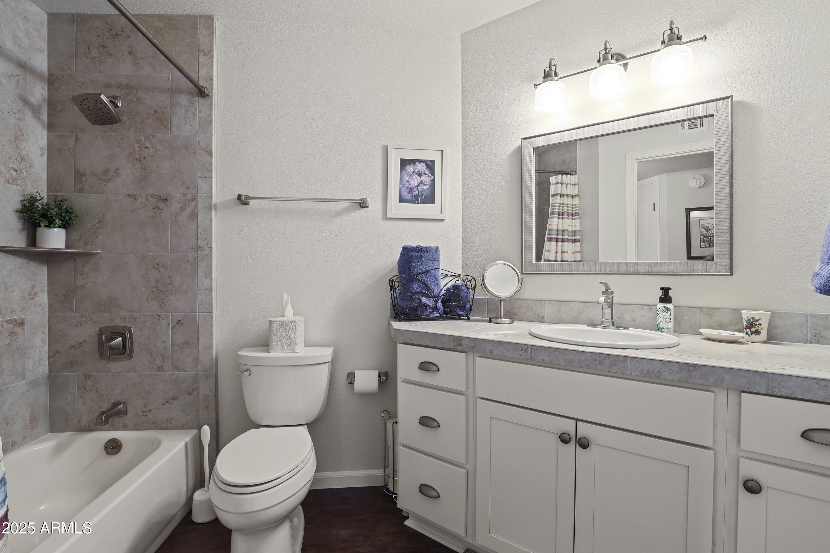Four Seasons North Condos - Residential