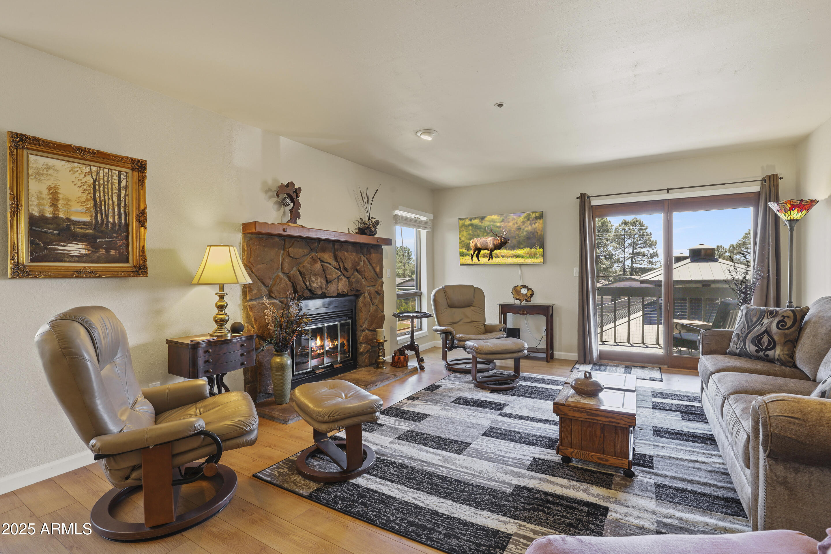 905 N Beeline Highway 17