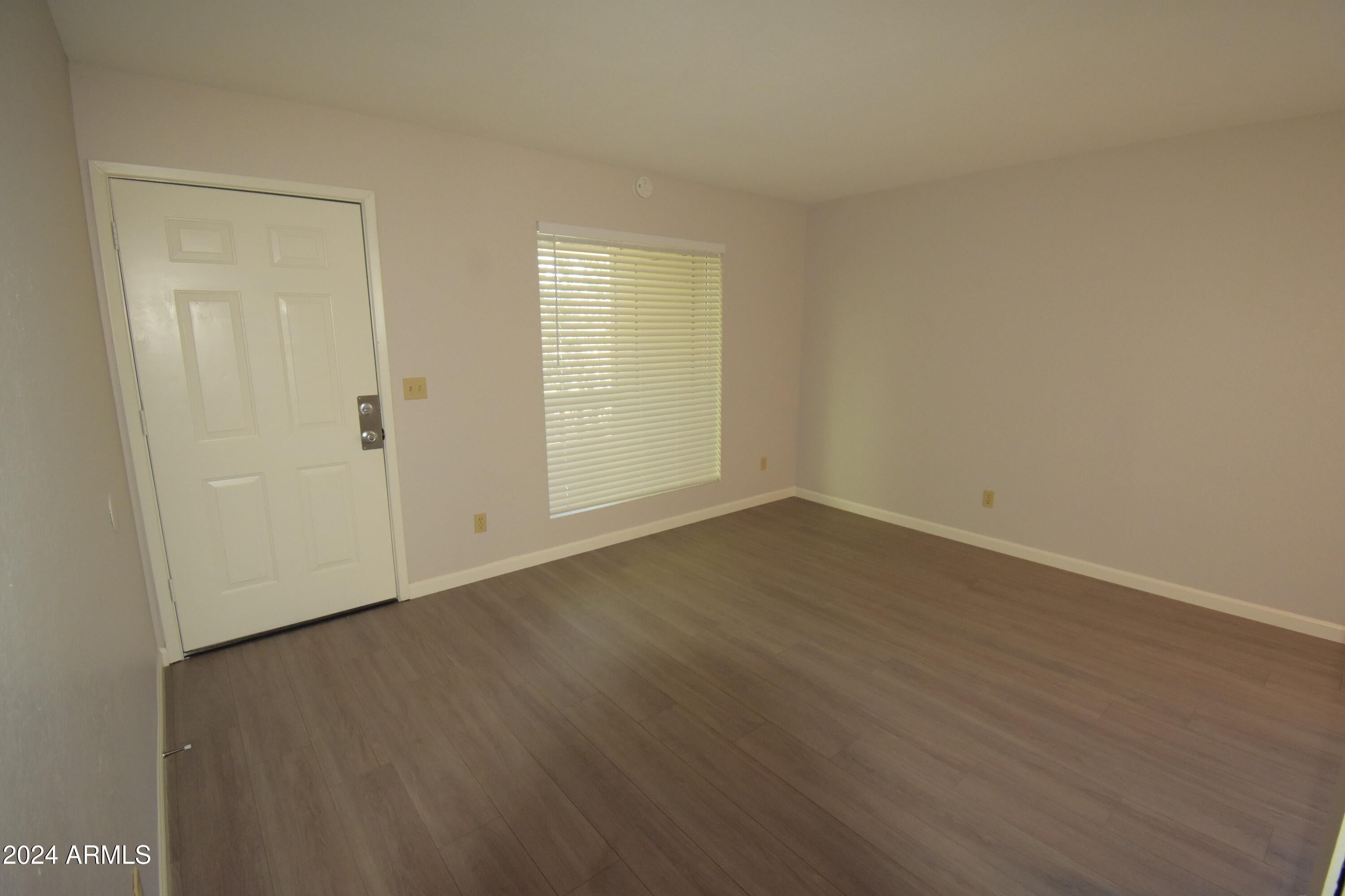 834 N Cherry -- Apt 103