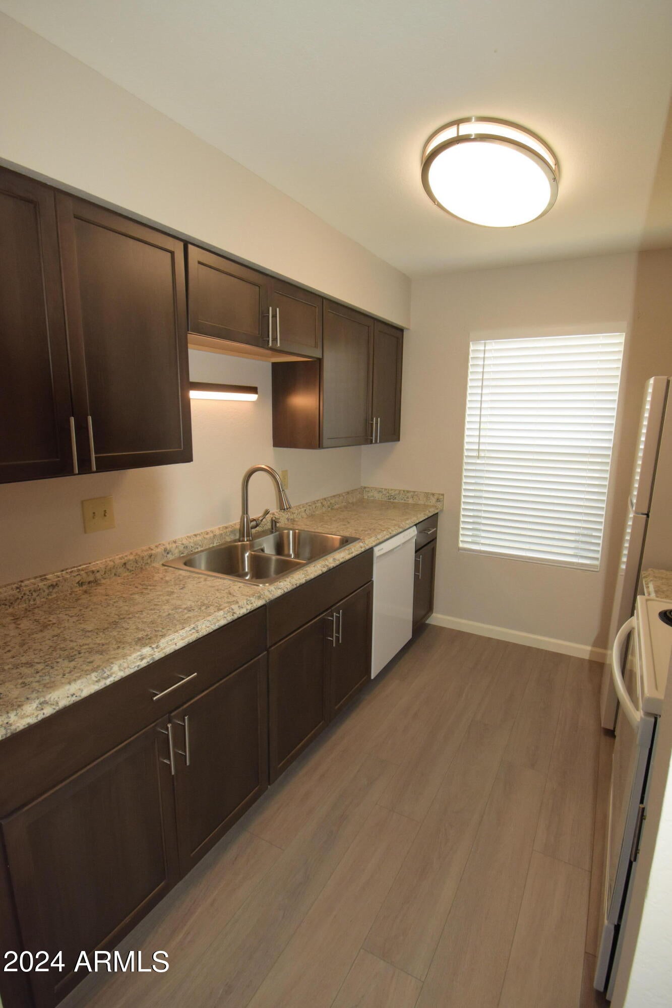 834 N Cherry -- Apt 103