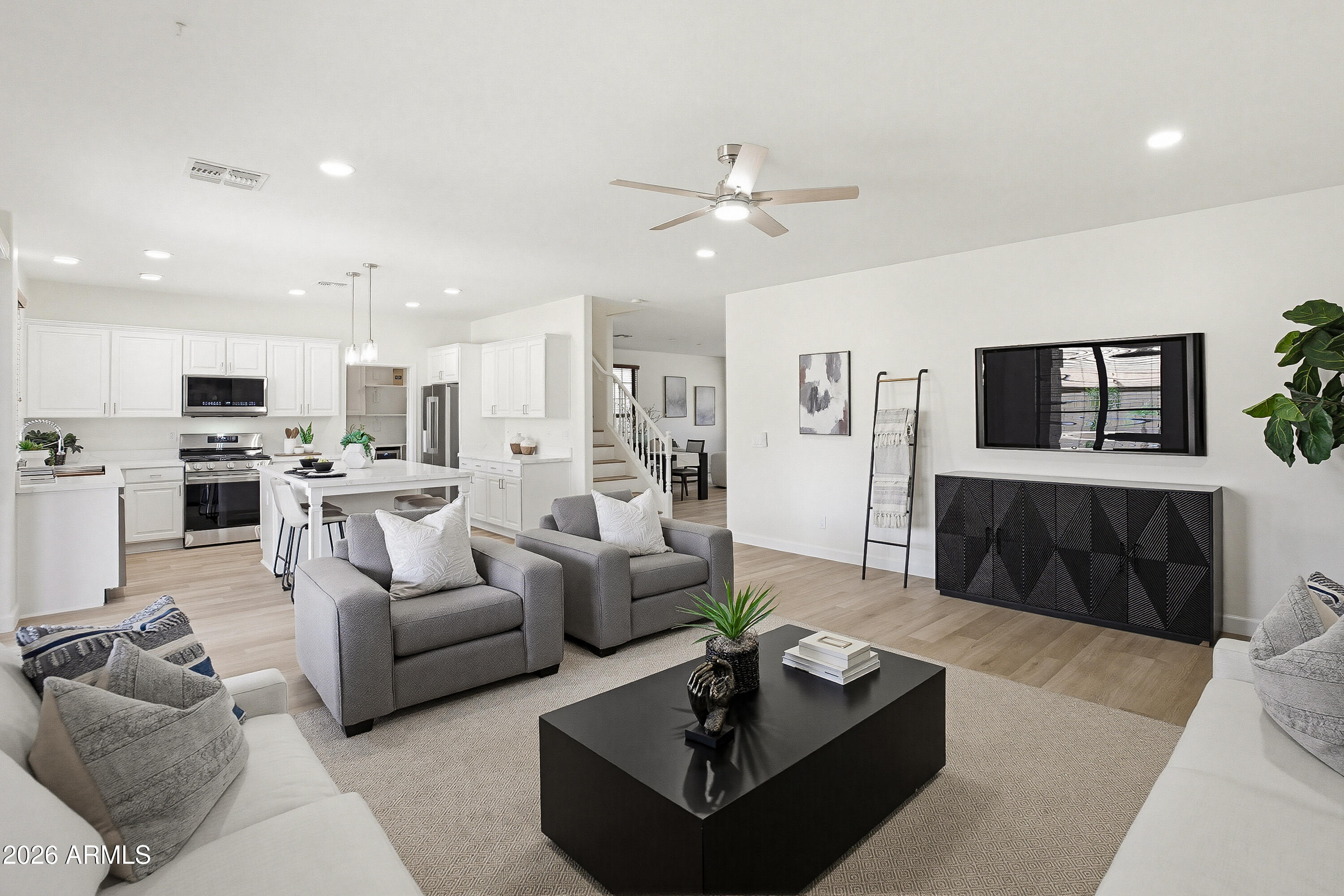 2798 E TEAKWOOD Place