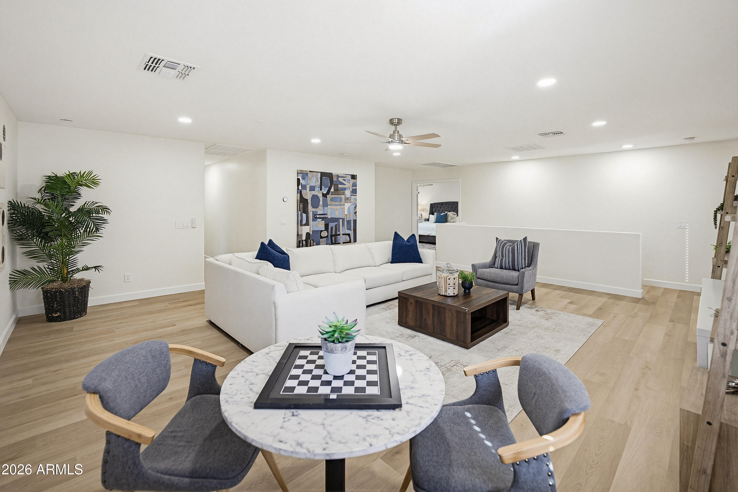 2798 E TEAKWOOD Place