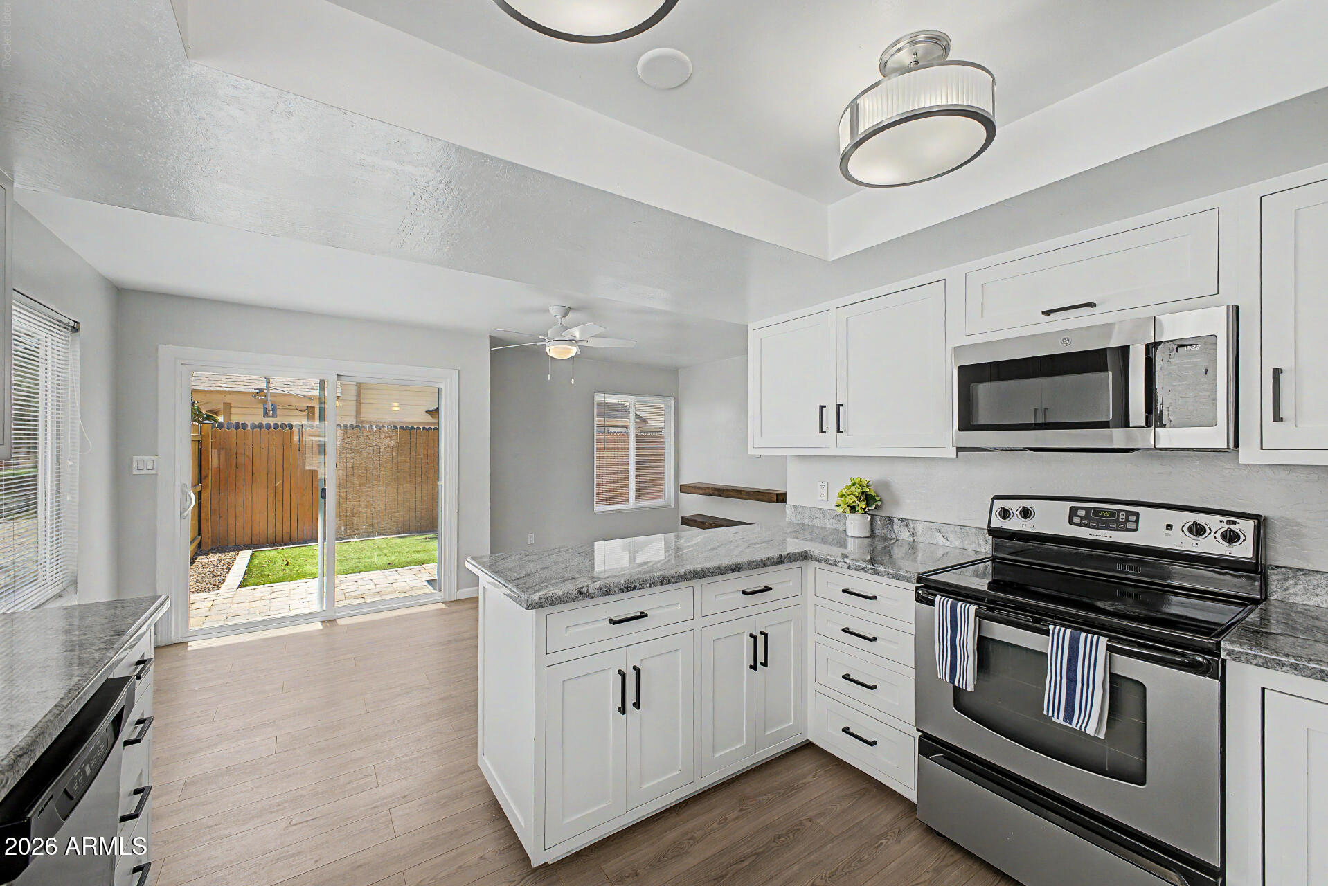 2455 E BROADWAY Road 78