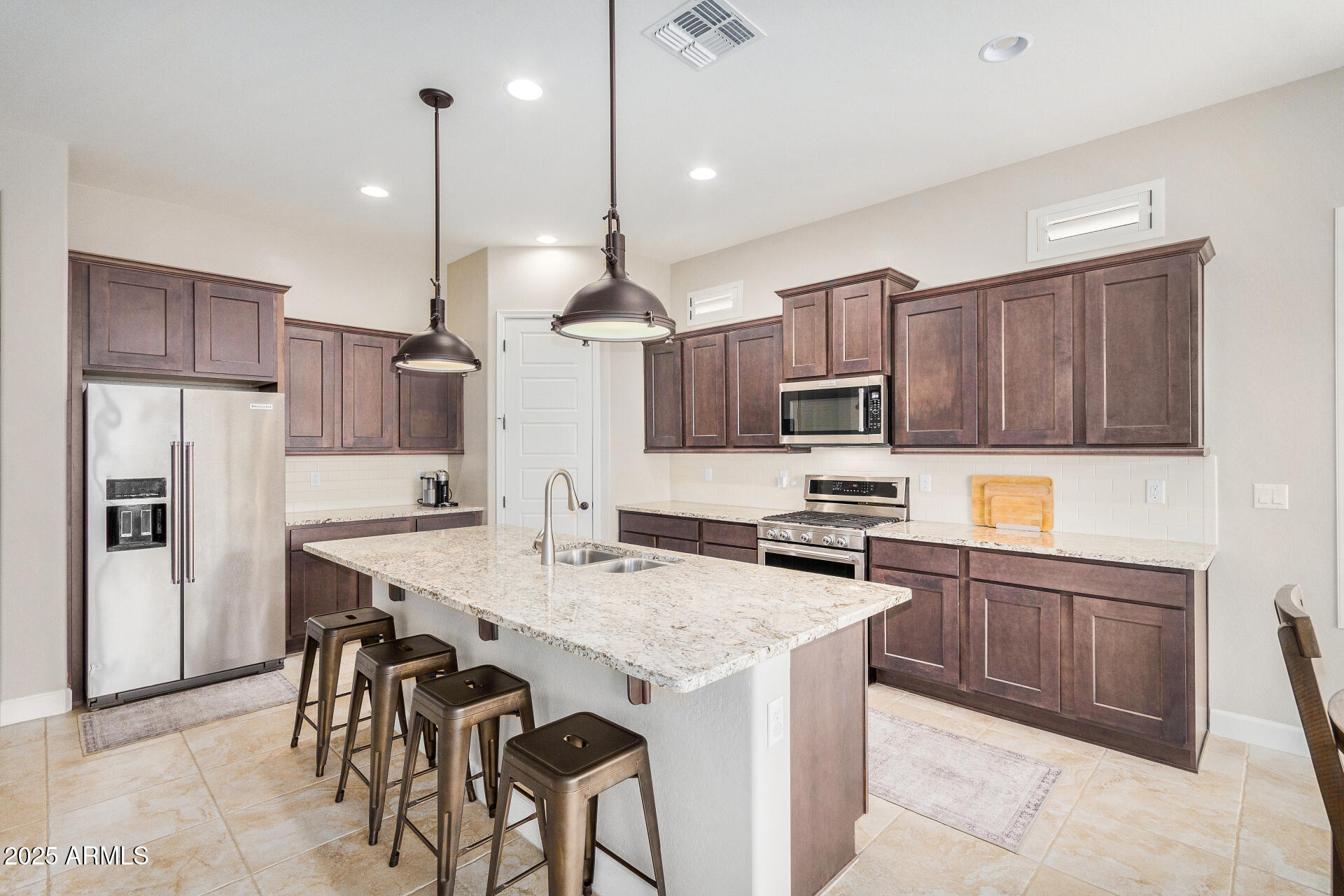 1752 N HARPER --