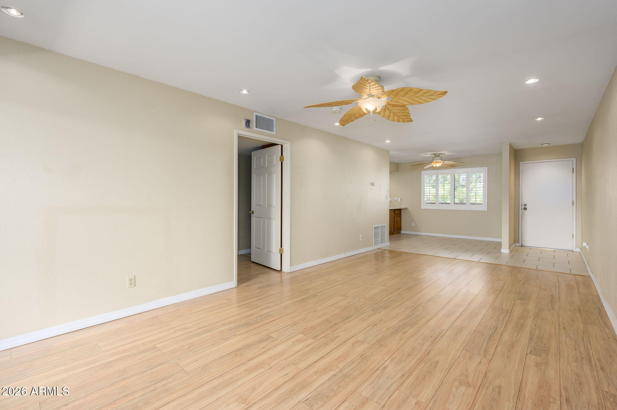 12222 N PARADISE VILLAGE Parkway S 446