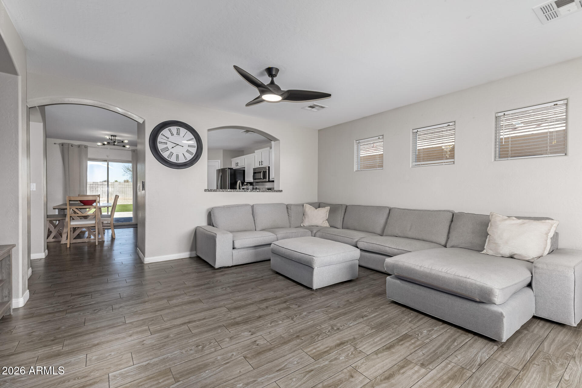 11274 W DEL RIO Lane