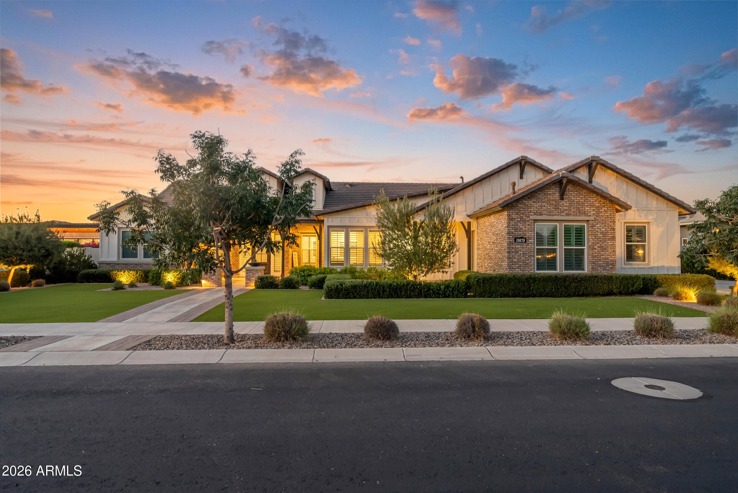 19878 E COUNTRY MEADOWS Drive