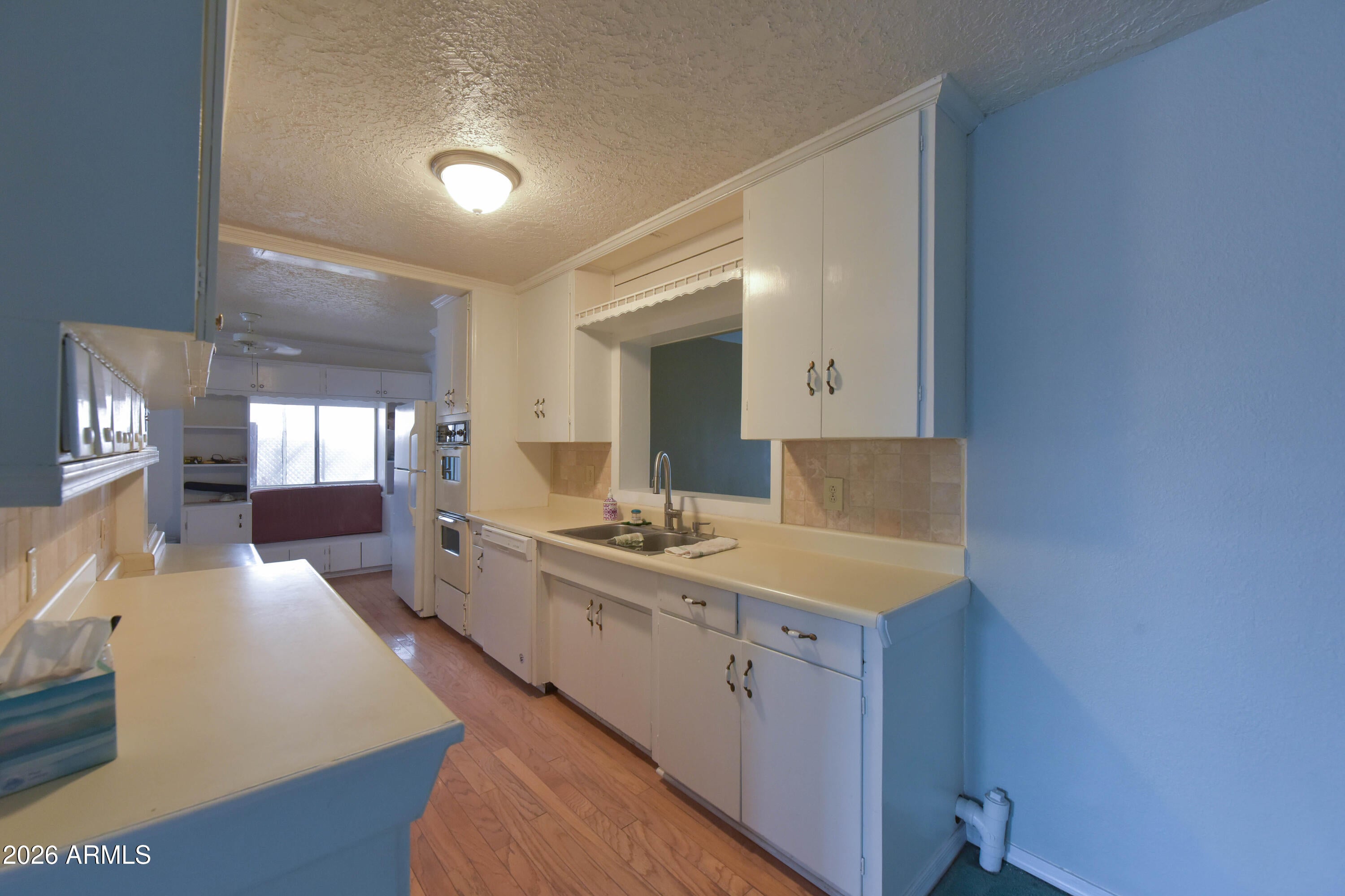 1113 E 11TH Street
