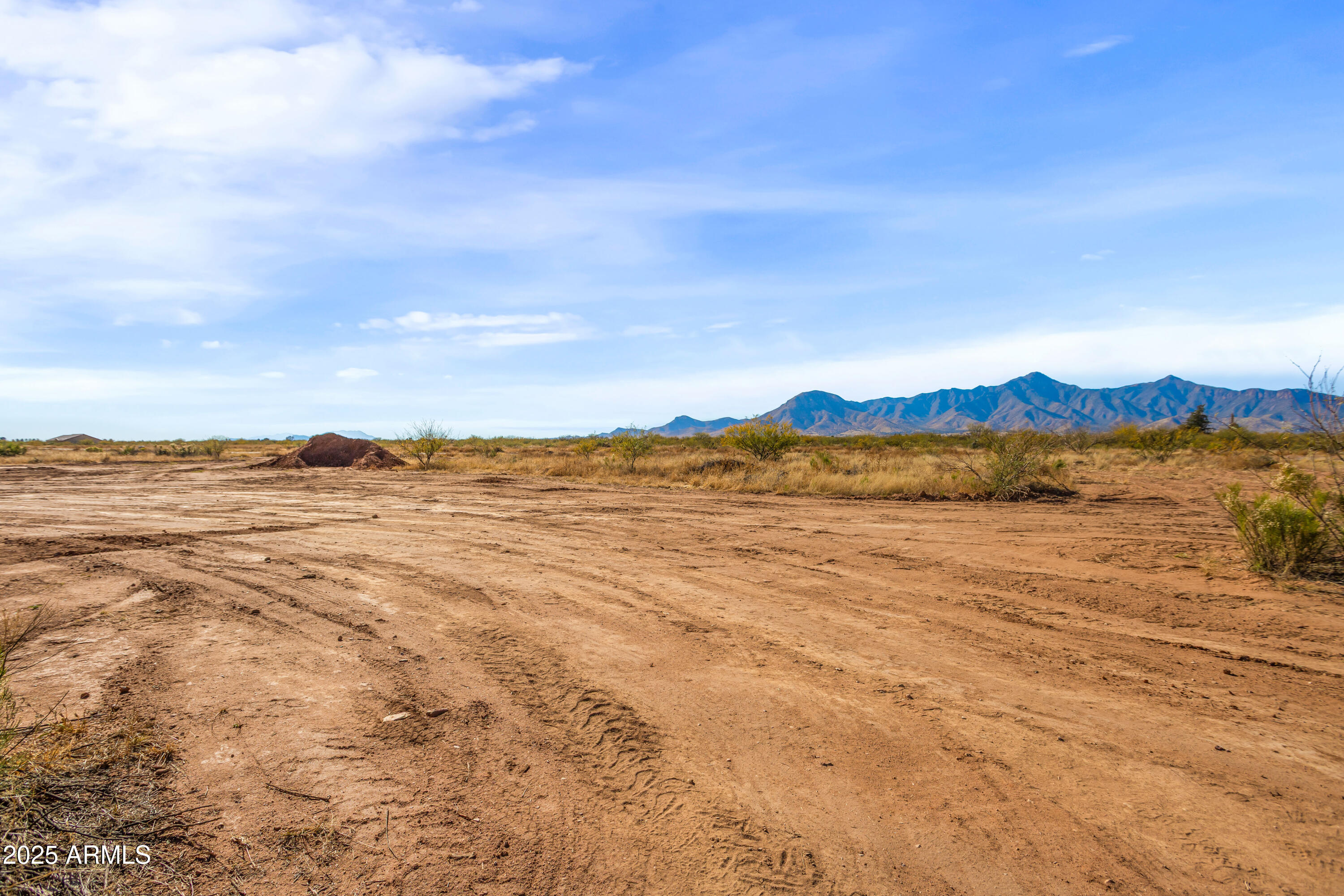 RANCHO ARIZONA - Residential