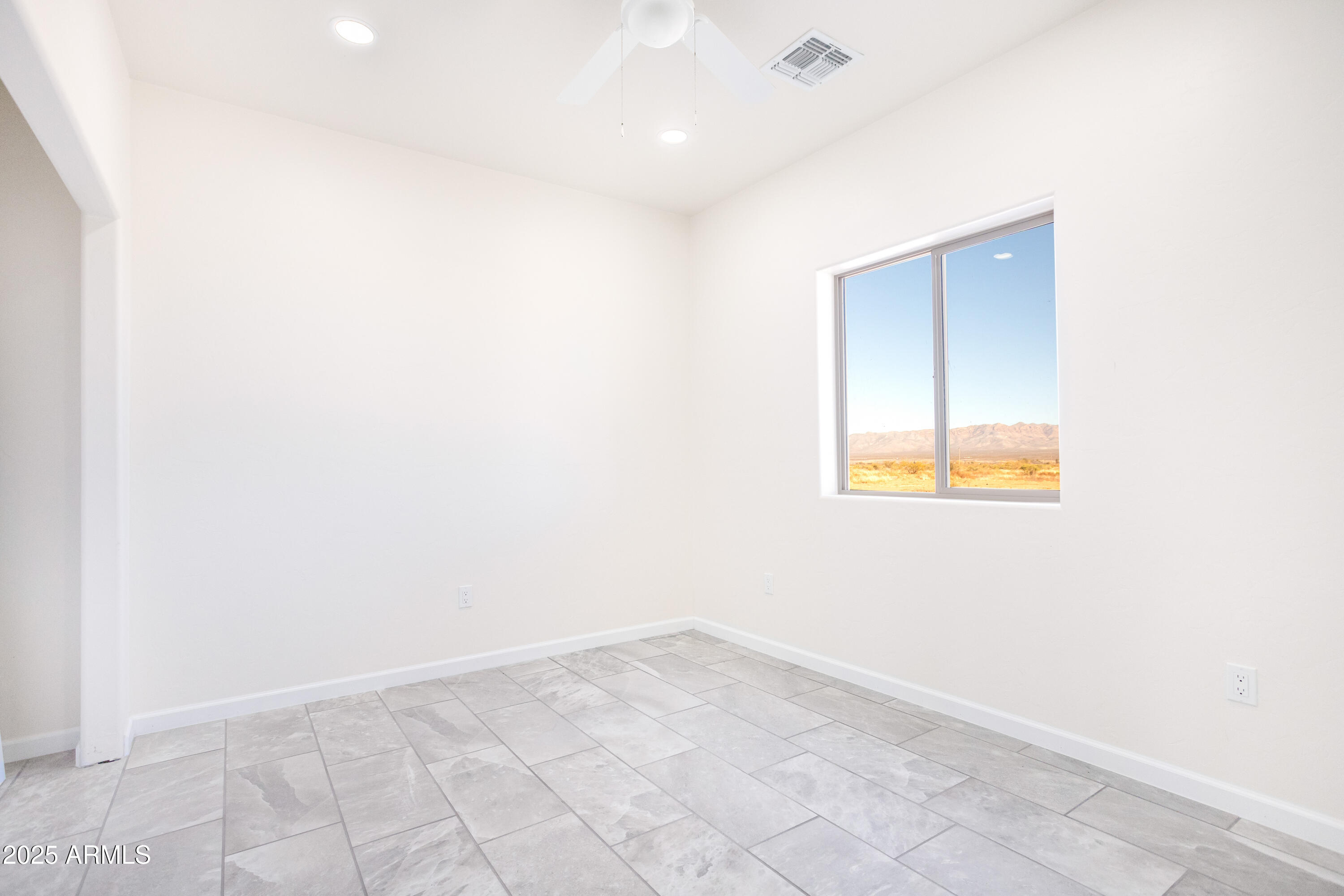 RANCHO ARIZONA - Residential