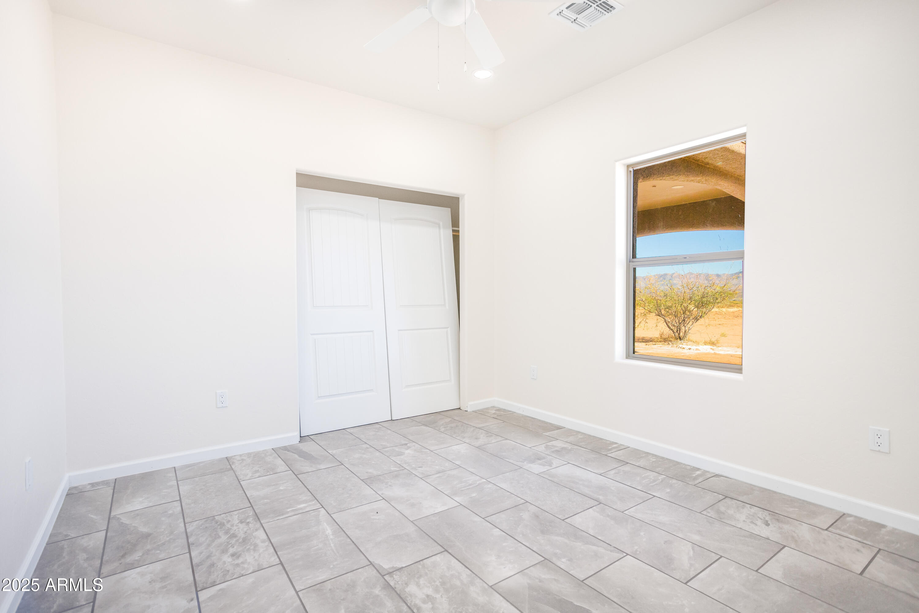 RANCHO ARIZONA - Residential