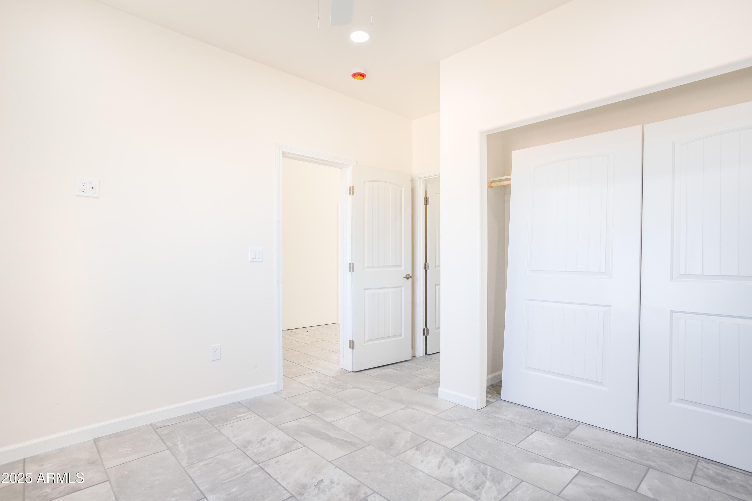 RANCHO ARIZONA - Residential