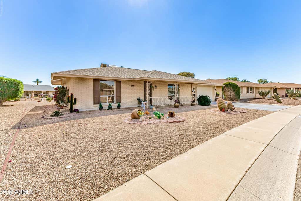 Photo of 9227 W Meadow Hills Drive, Sun City, AZ 85351 (MLS # 6996529)
