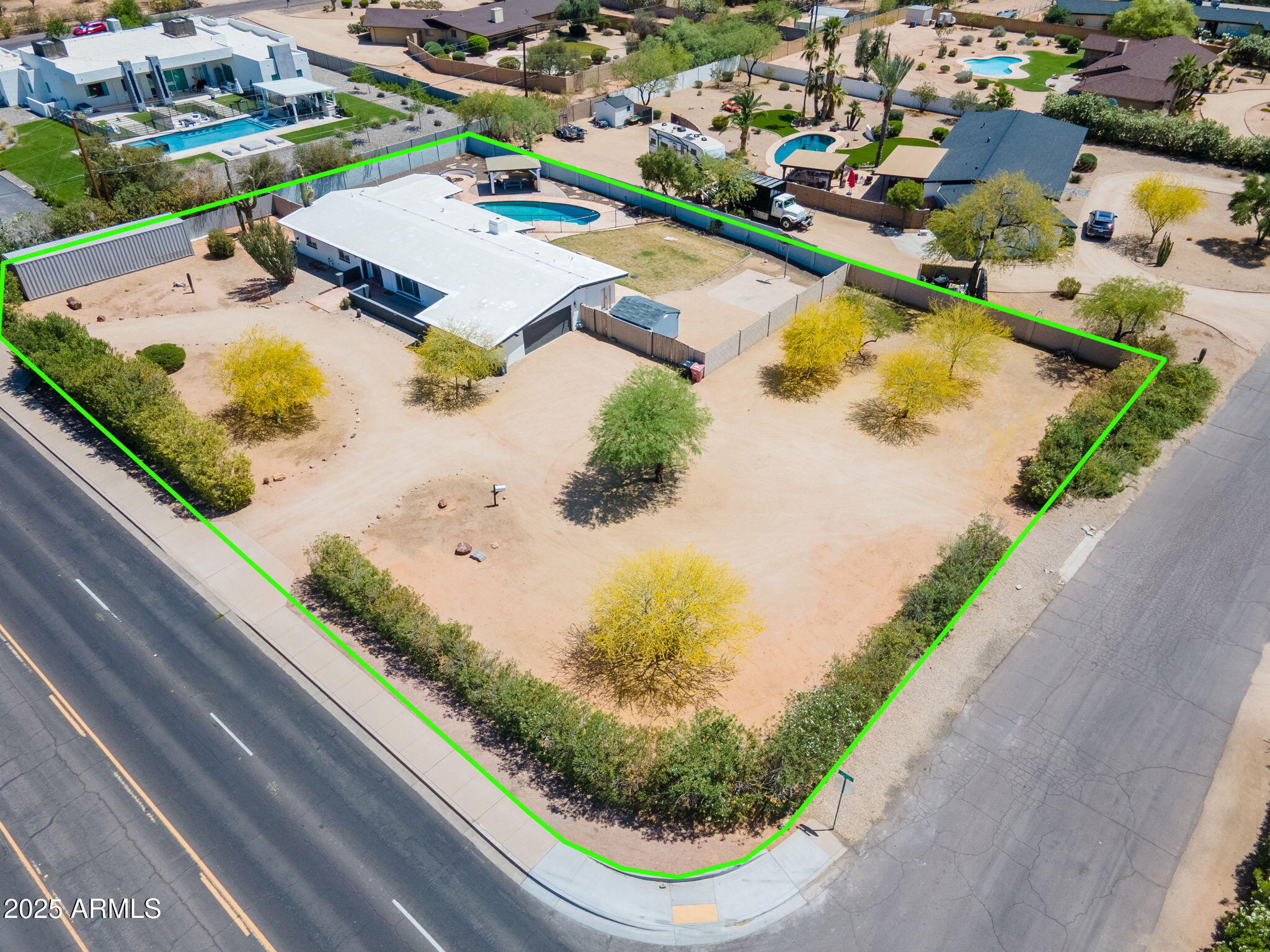 7667 E CACTUS Road