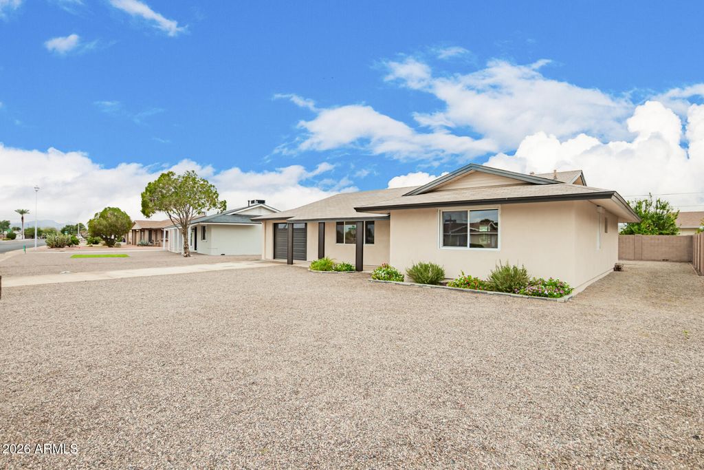 Photo of 11010 W Sun City Boulevard, Sun City, AZ 85351 (MLS # 6966842)