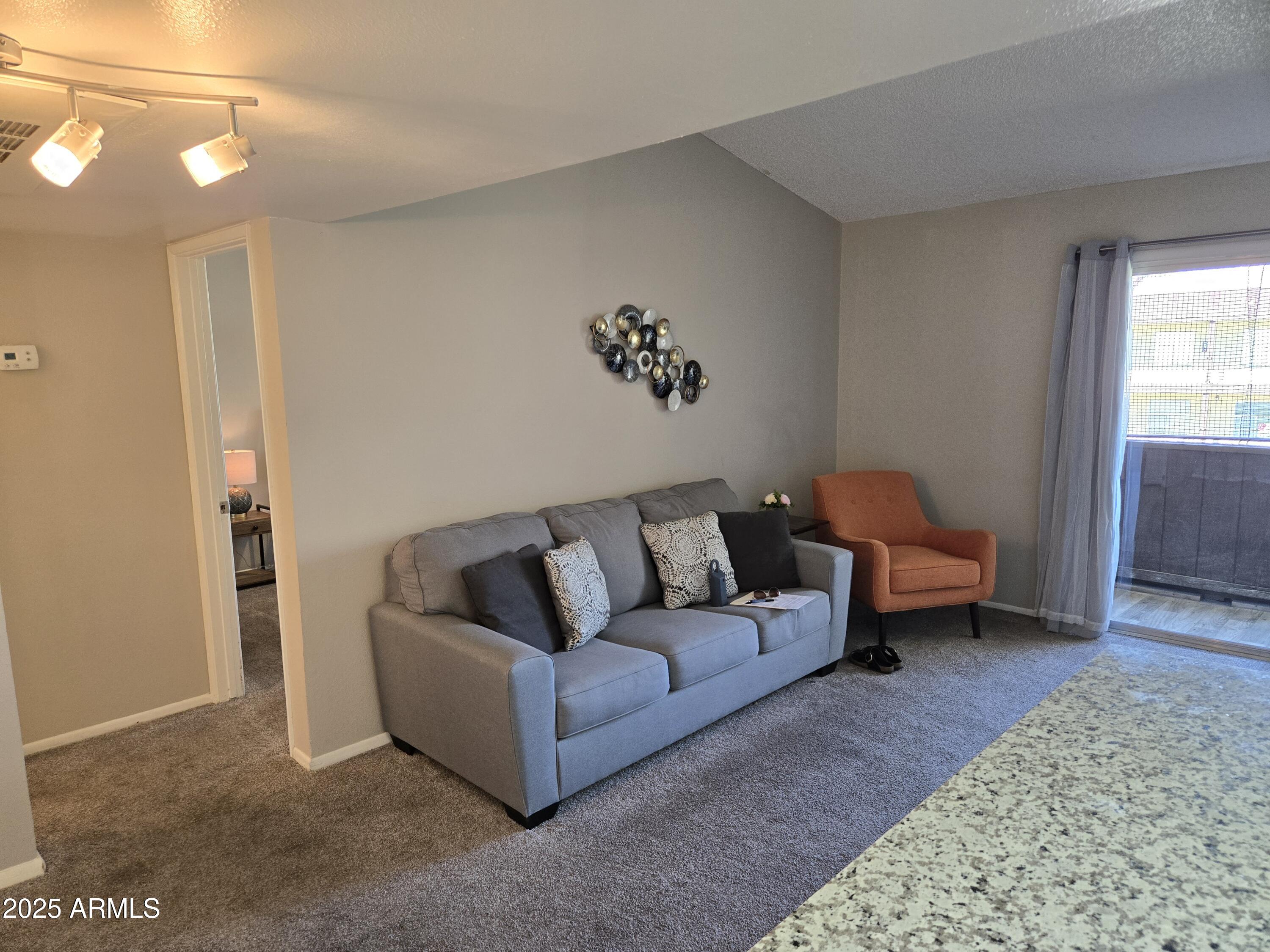 461 W HOLMES Avenue 360