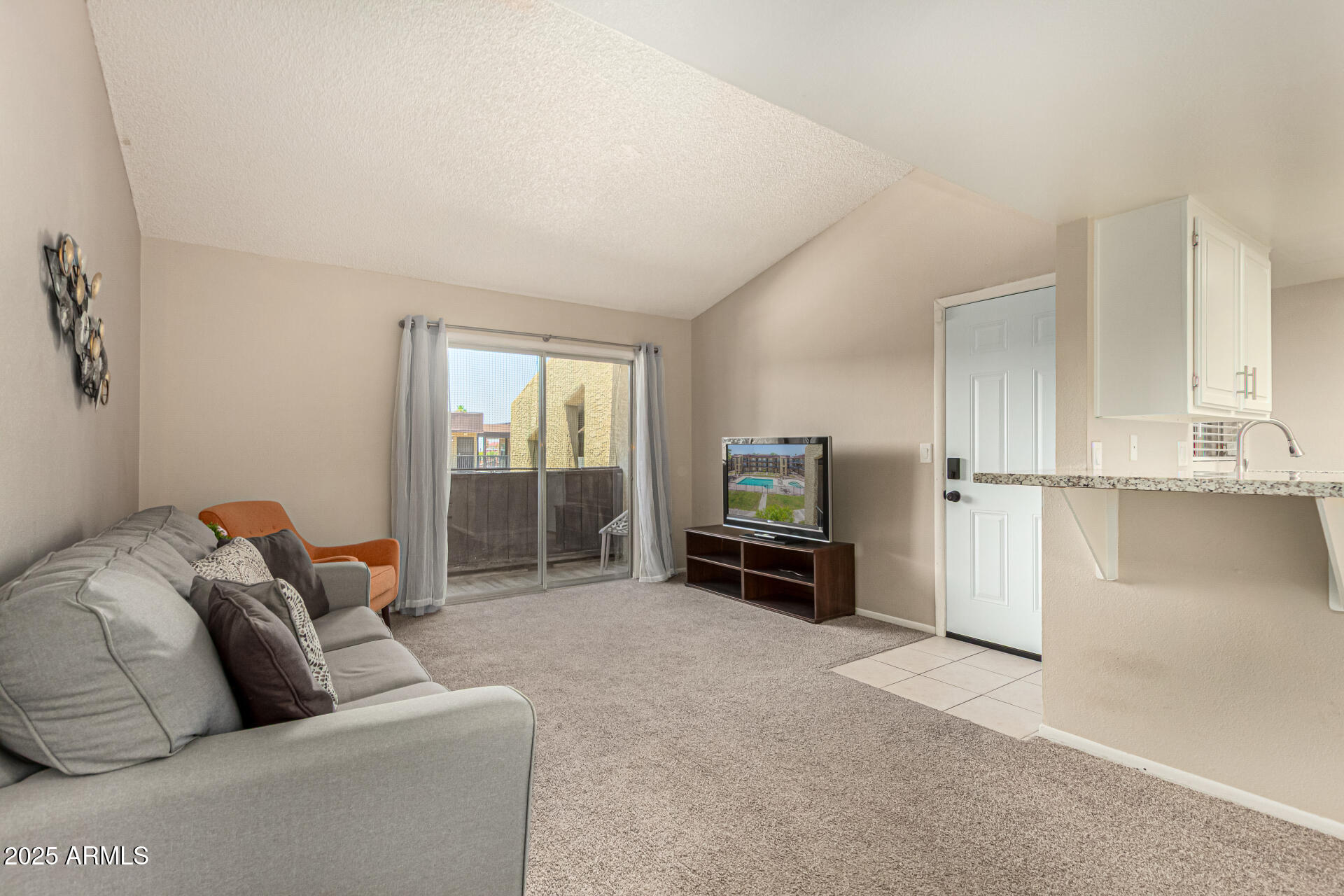 461 W HOLMES Avenue 360