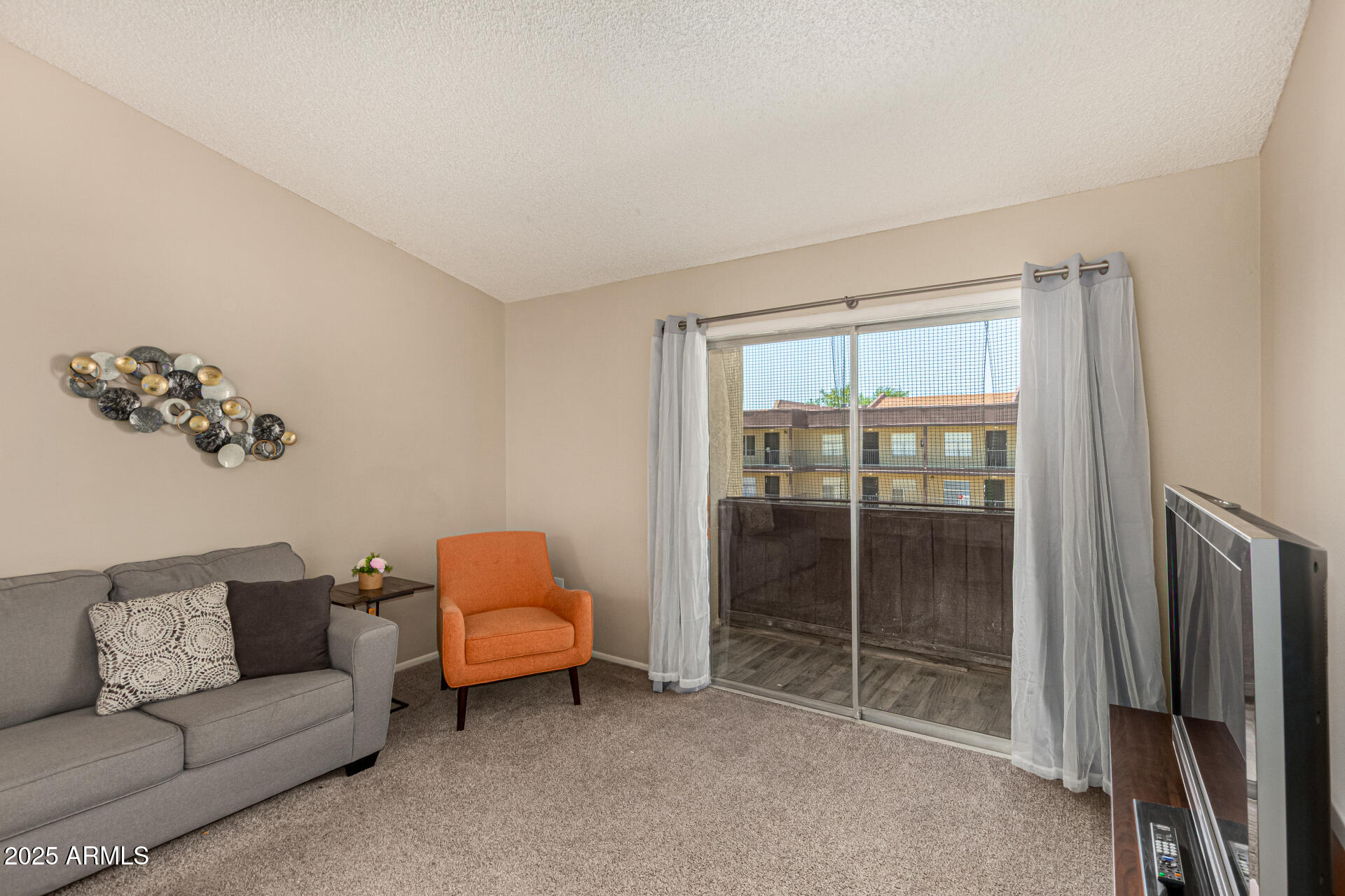 461 W HOLMES Avenue 360