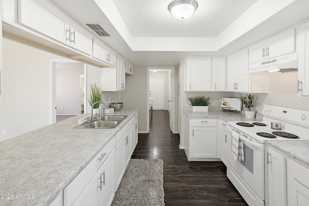 Photo of 4041 W Pershing Avenue, Phoenix, AZ 85029 (MLS # 7024154)