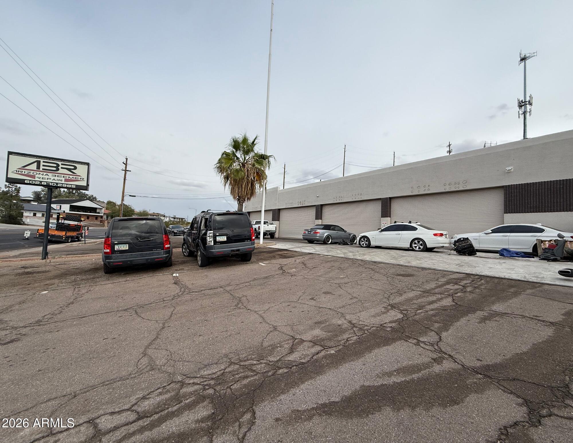 11237 N CAVE CREEK Road