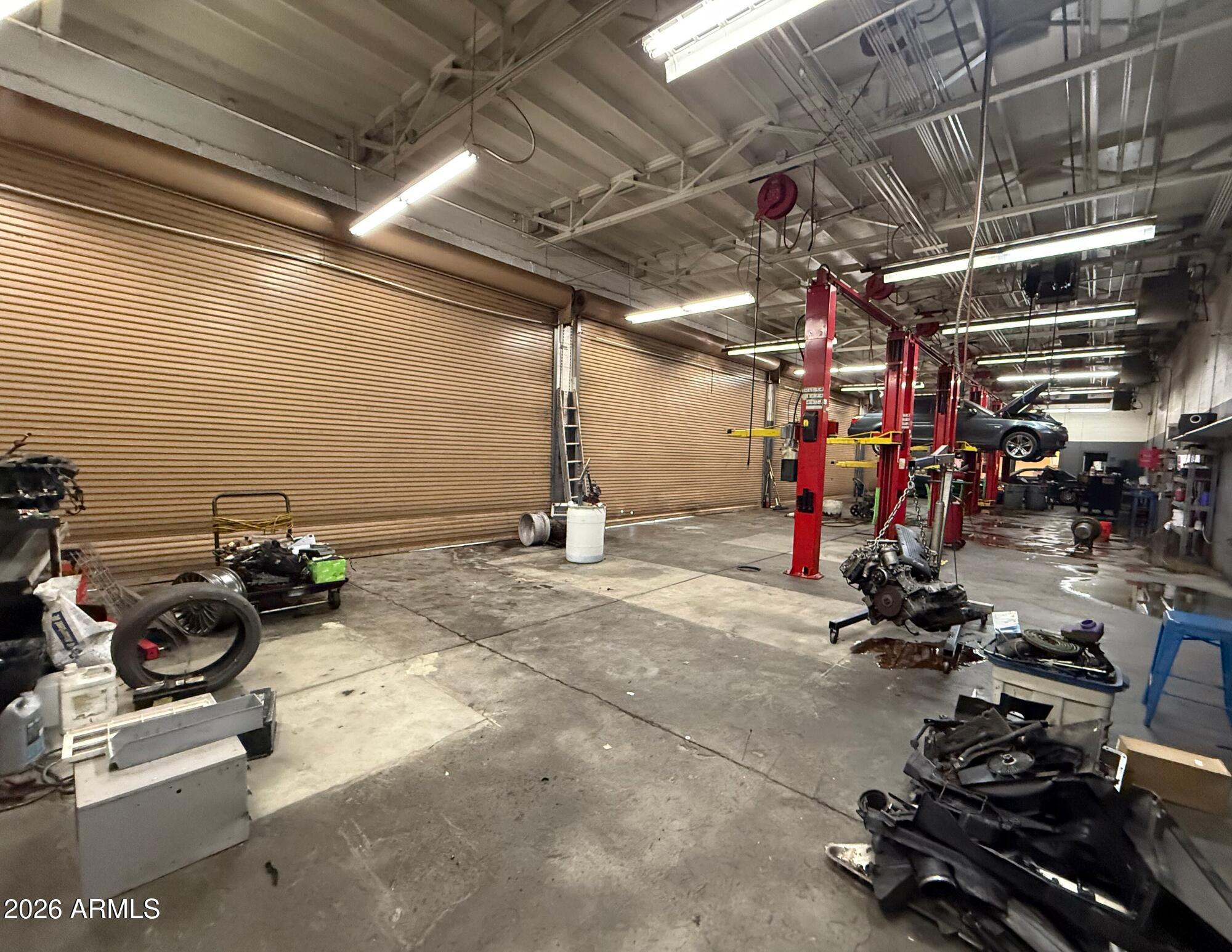 11237 N CAVE CREEK Road