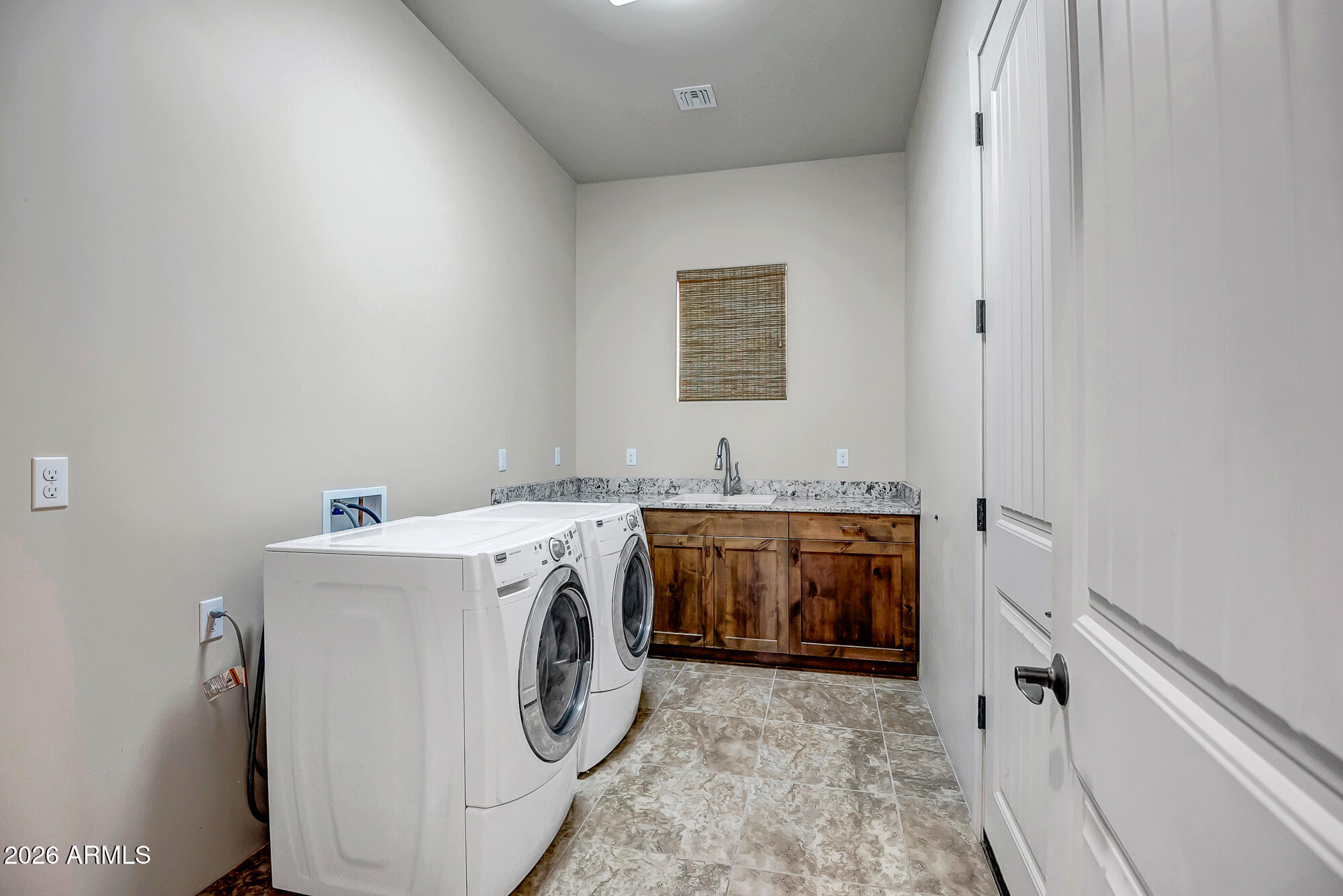 Phoenix, Arizona, 85086, United States, 6 Bedrooms Bedrooms, ,4 BathroomsBathrooms,Residential,Active,2025564