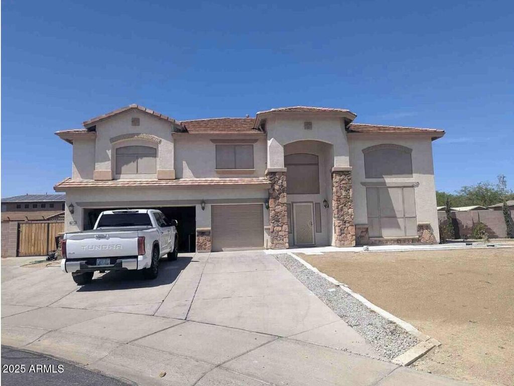 Photo of 13118 W San Miguel Avenue, Litchfield Park, AZ 85340 (MLS # 6911014)