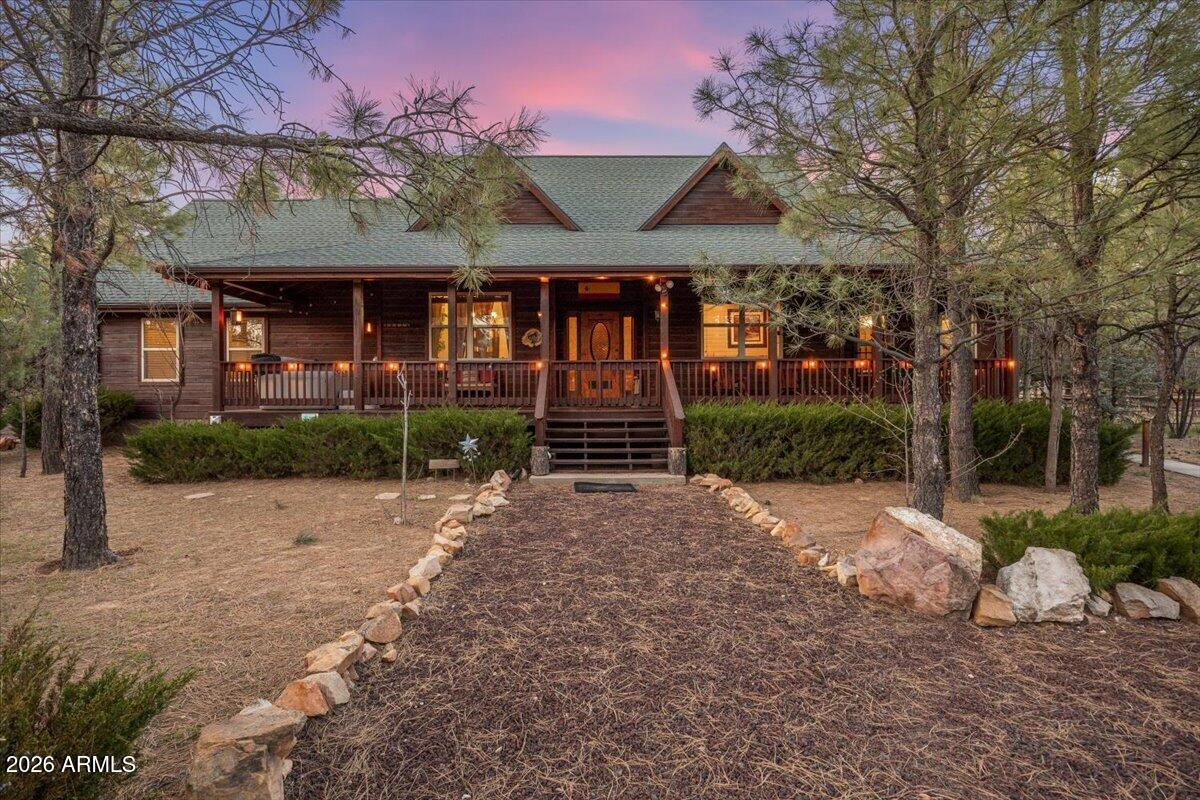 2952 N COUNTRY VIEW Lane