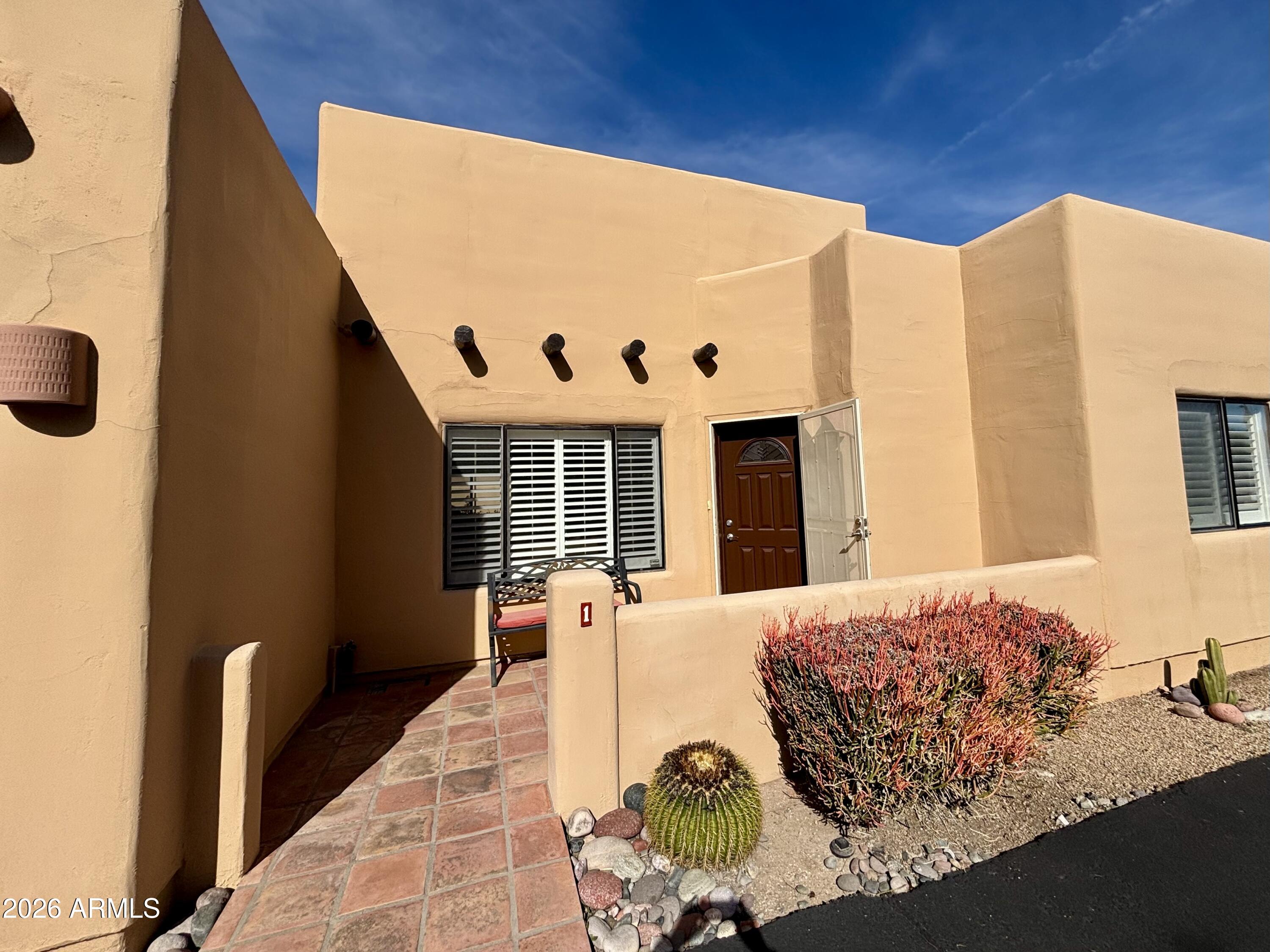 37222 N TOM DARLINGTON Drive 1