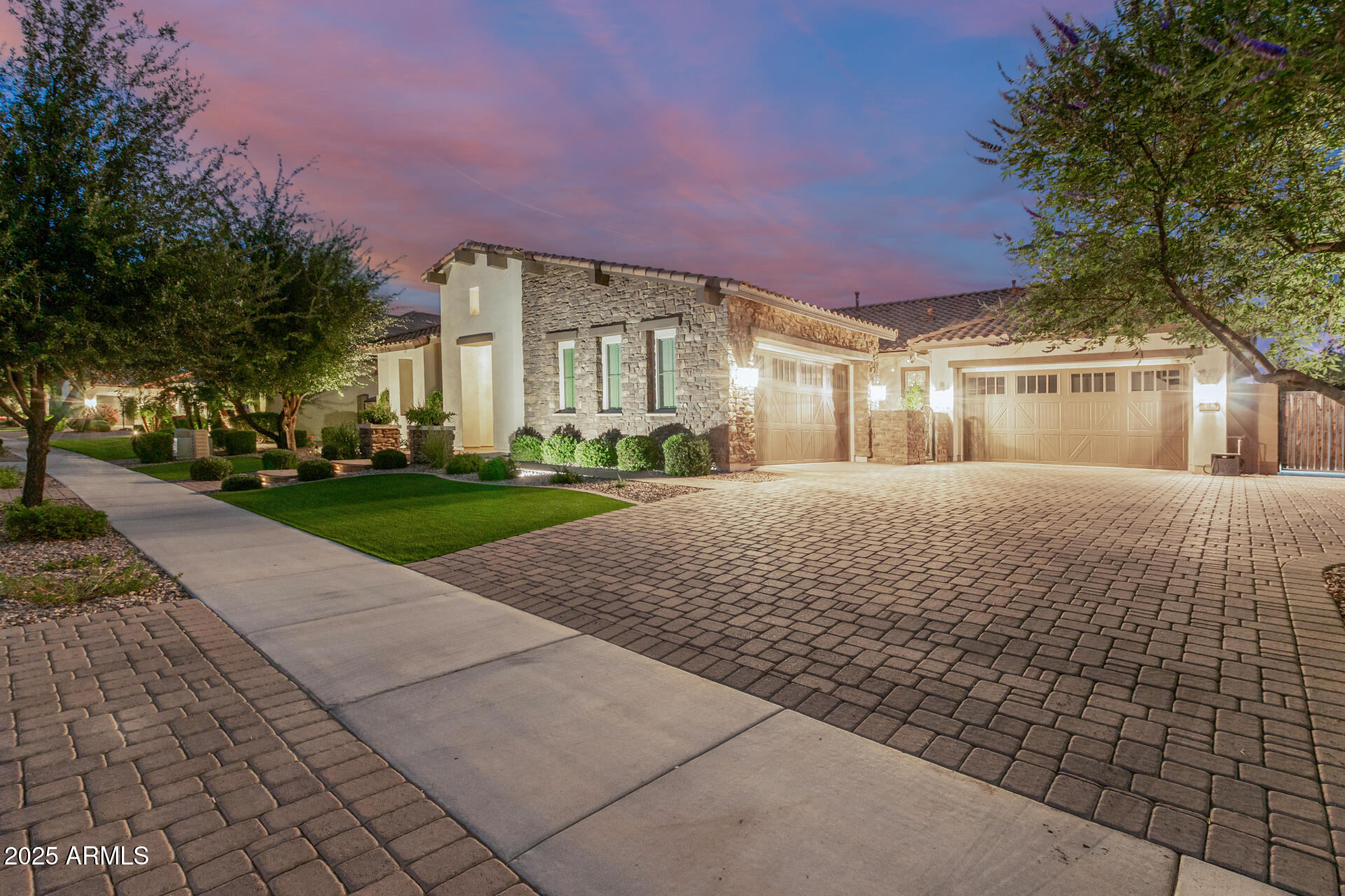 Homes for Sale in Queen Creek Arizona 4 19279 E Peartree Lane