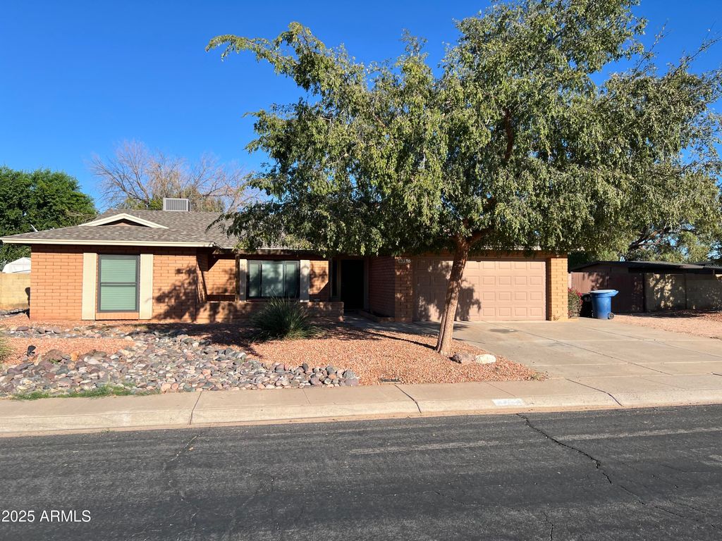 Photo of 6715 S Mitchell Drive, Tempe, AZ 85283 (MLS # 6926871)