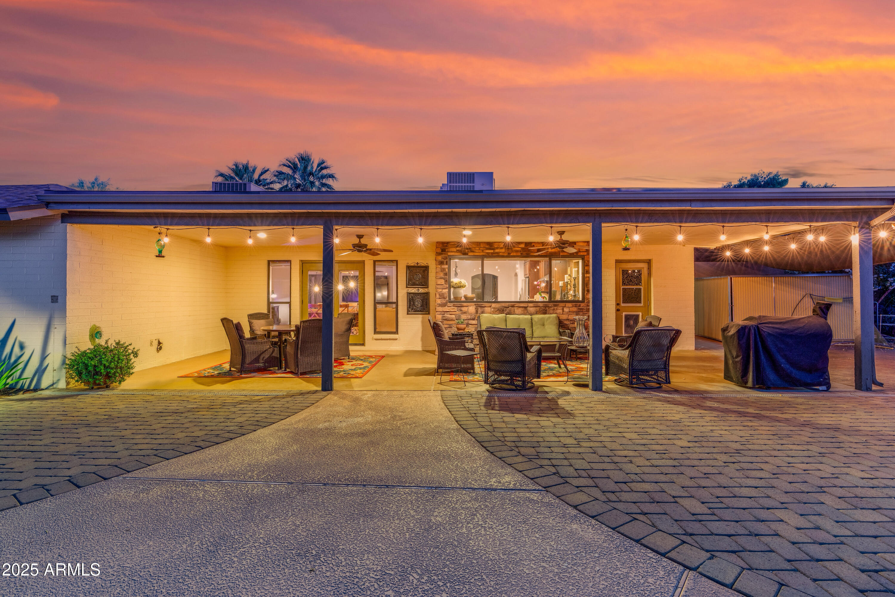 5402 E LARKSPUR Drive