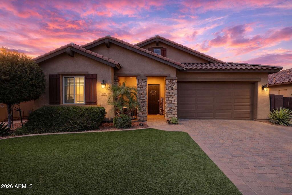 Photo of 1484 W Calabash Avenue, Queen Creek, AZ 85140 (MLS # 7001082)