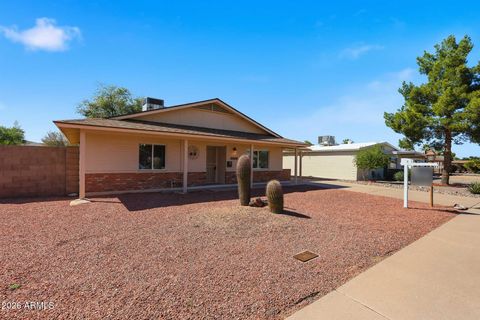 2331 E BETTY ELYSE Lane Phoenix AZ 85022
