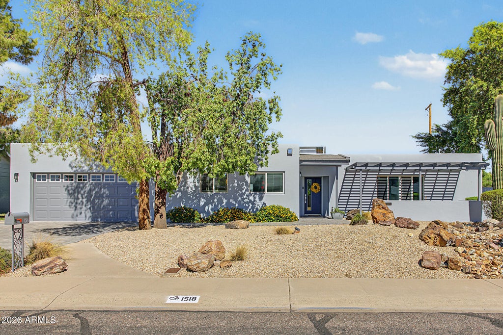 Photo of 1518 W Seldon Lane, Phoenix, AZ 85021 (MLS # 7095452)