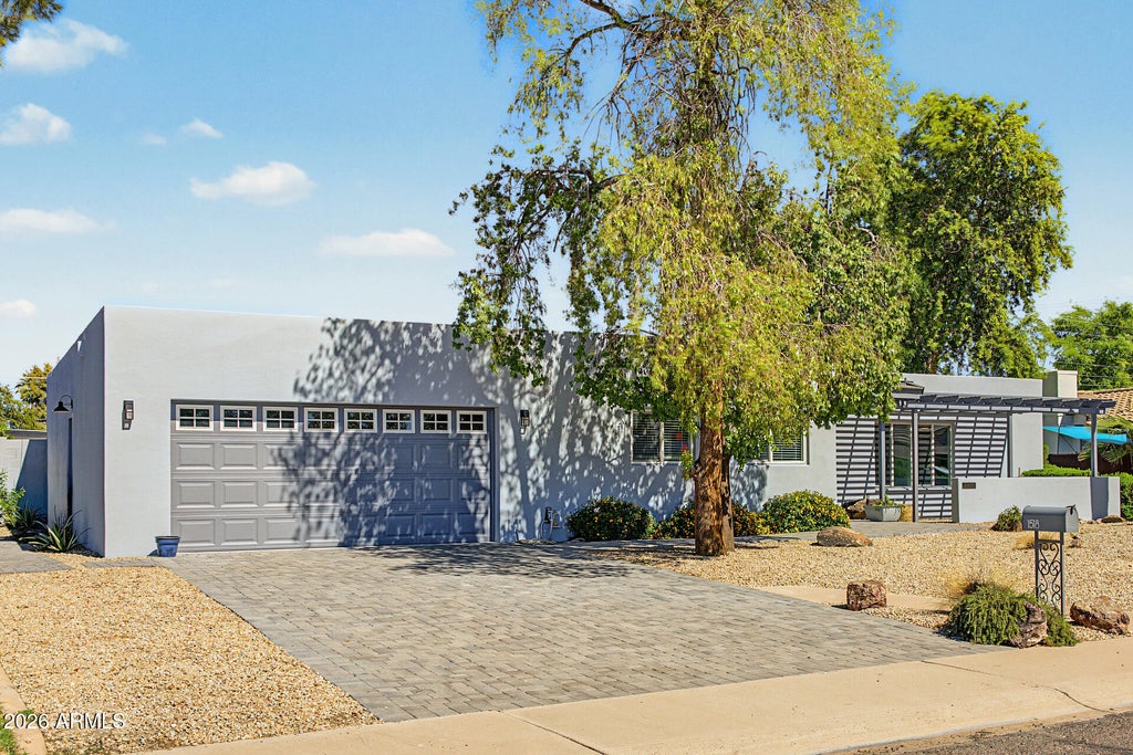 Photo of 1518 W Seldon Lane, Phoenix, AZ 85021 (MLS # 7095452)