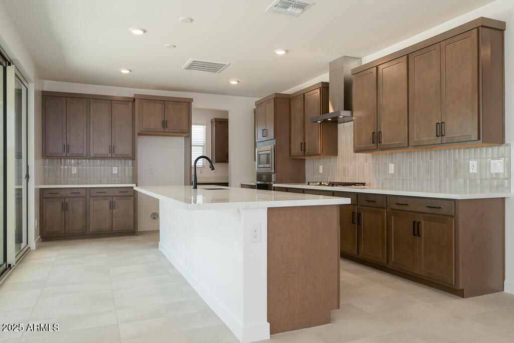 40101 N Alameda Drive