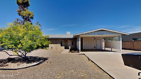 Single Family Residence in Phoenix AZ 3516 MERCER Lane.jpg