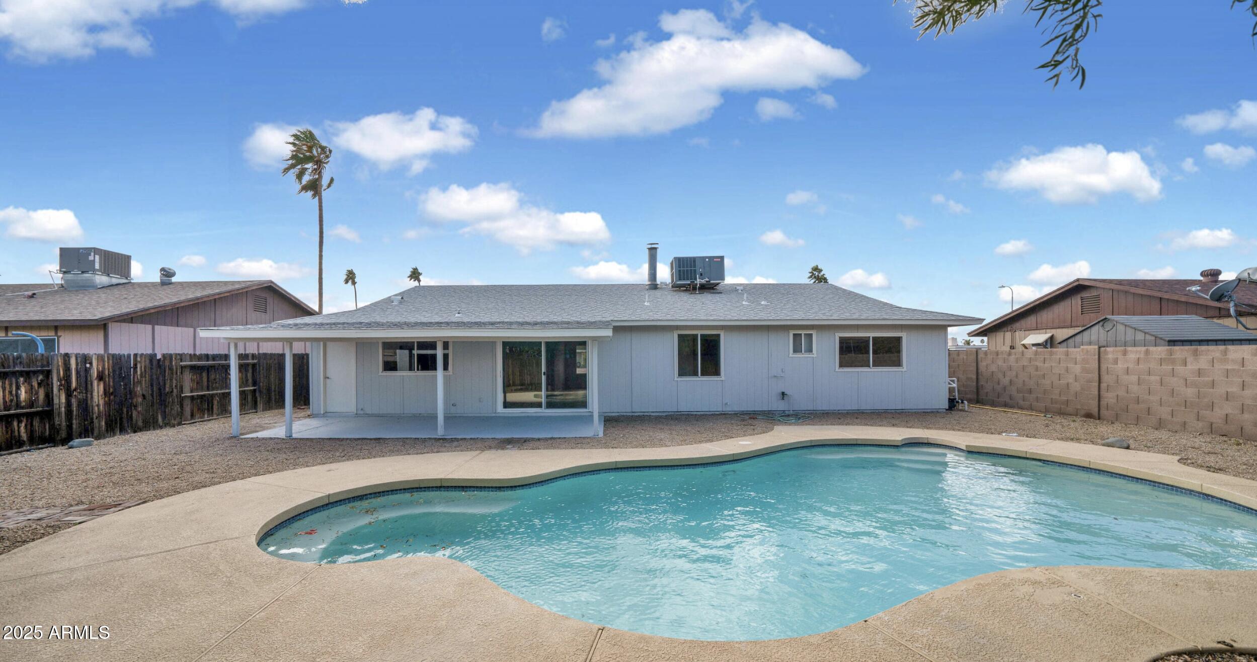 5214 W CHOLLA Street