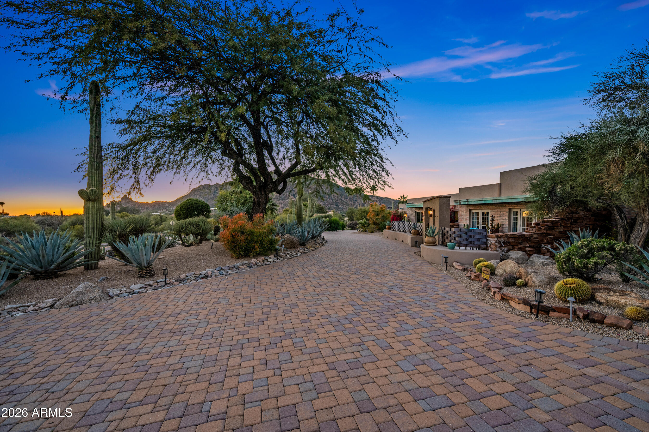 7468 E STAGECOACH Pass E