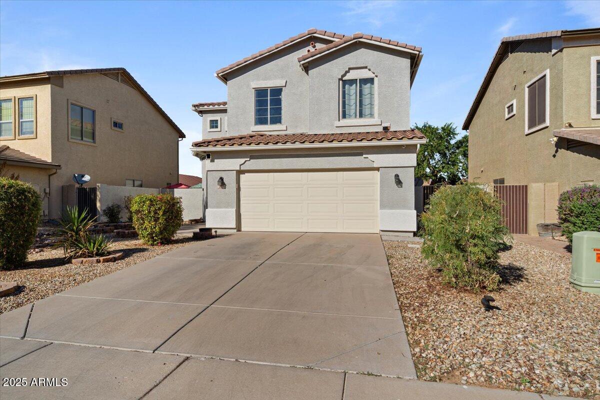 700 W DESERT BASIN Drive