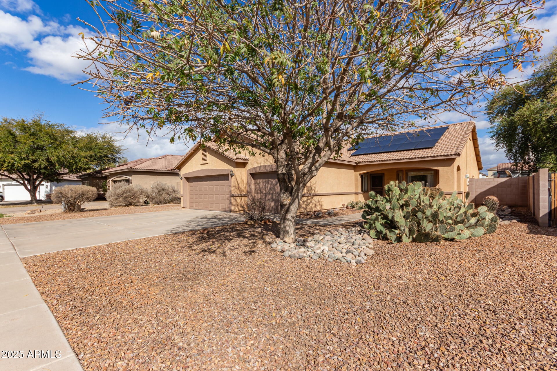 545 N BLUEJAY Drive