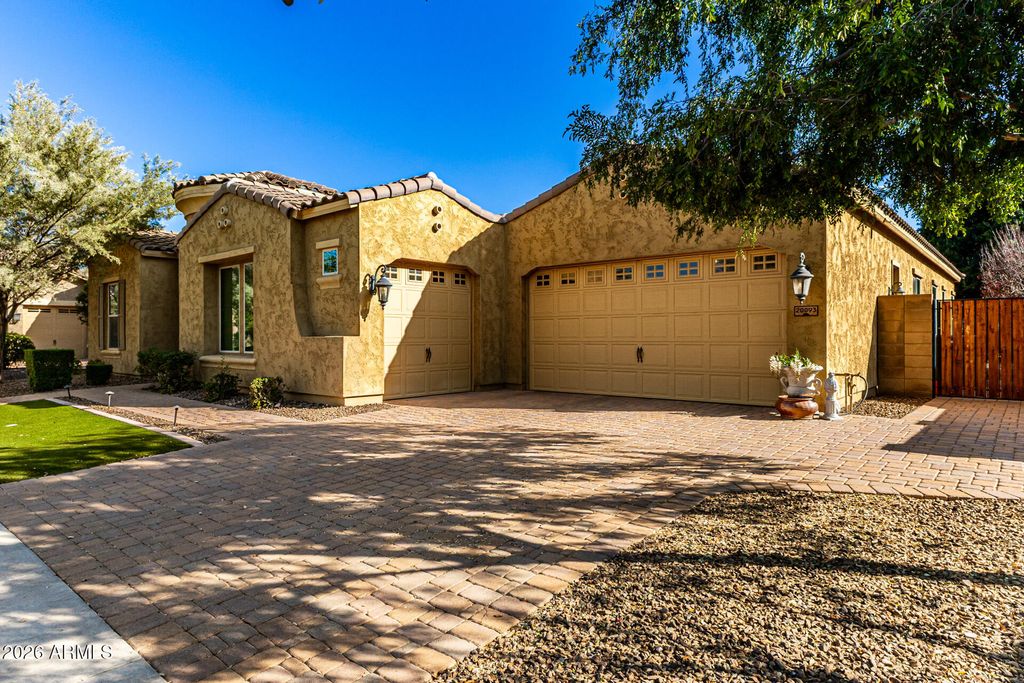 Photo of 20093 E Quintero Road, Queen Creek, AZ 85142 (MLS # 6996352)
