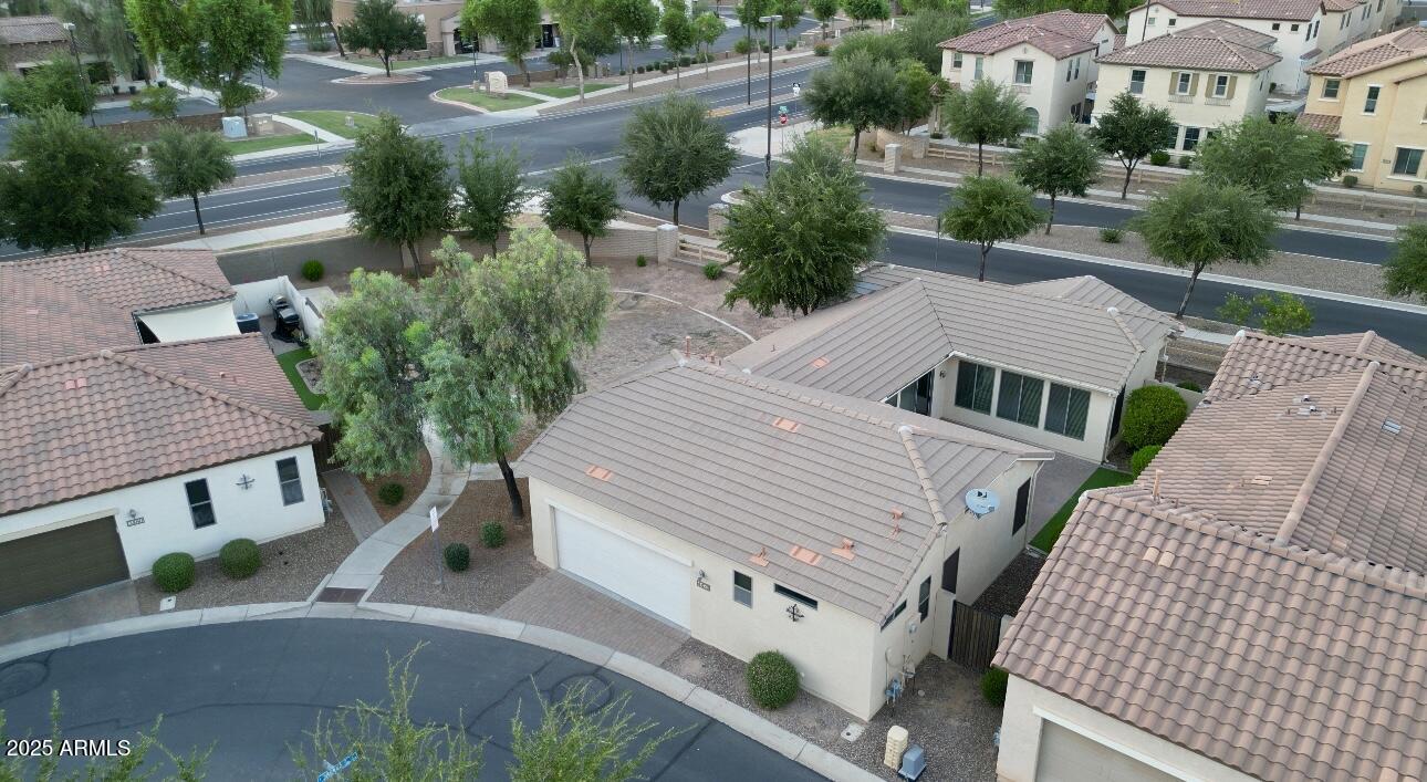 4428 E WILDHORSE Drive