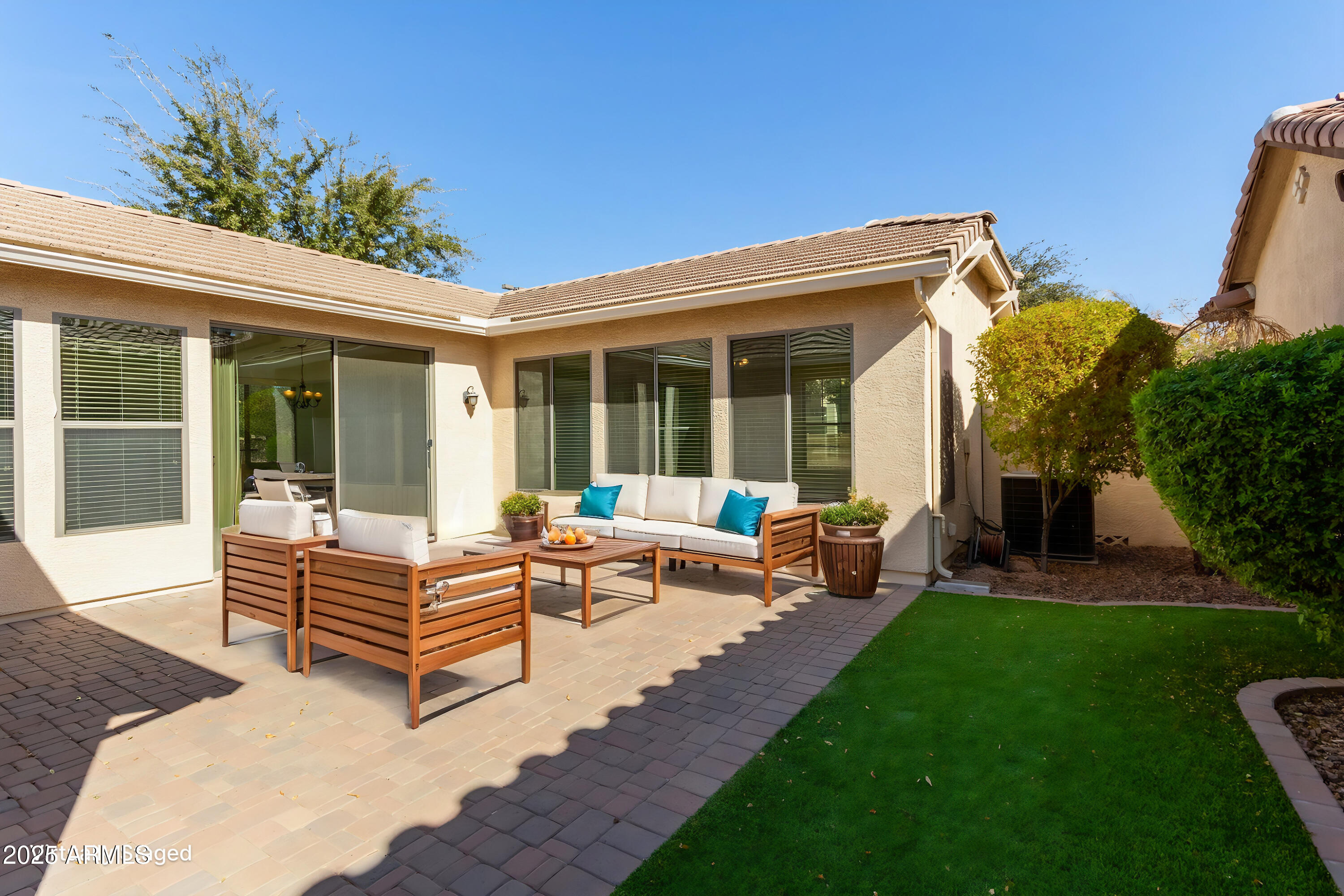 4428 E WILDHORSE Drive