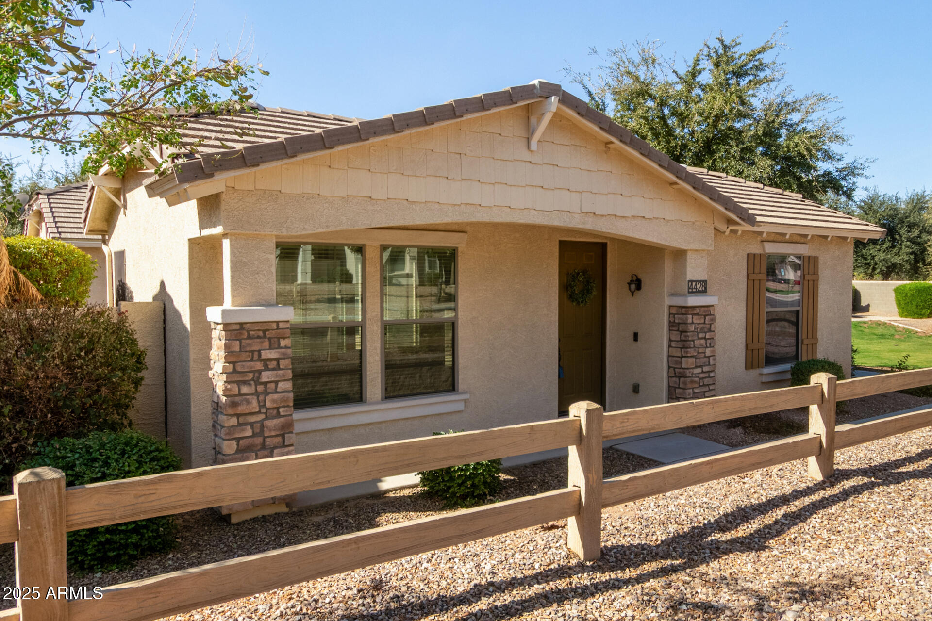 4428 E WILDHORSE Drive