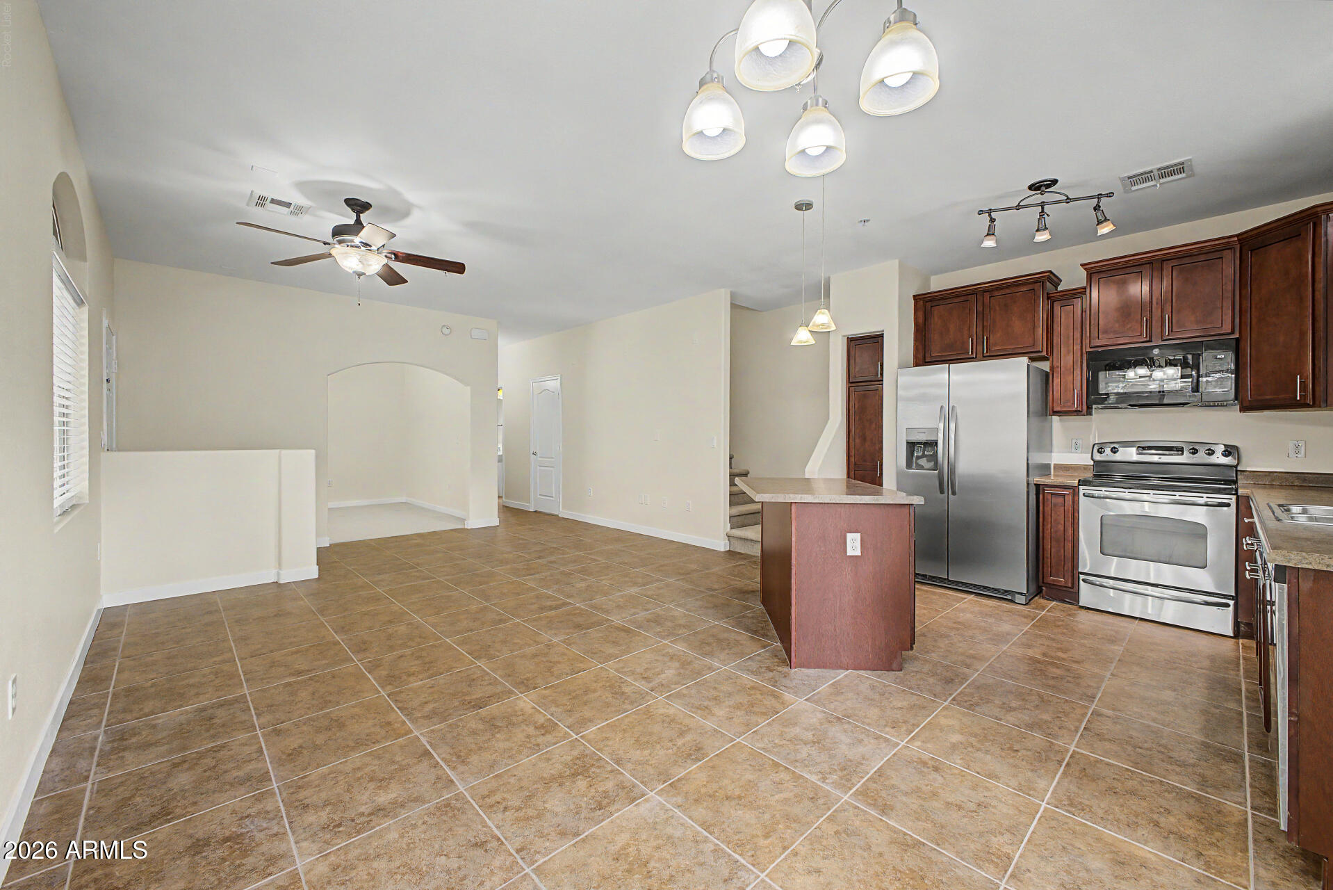 2150 W ALAMEDA Road 1056